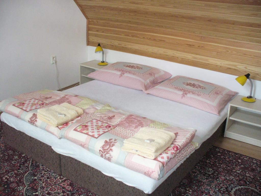 Penzion Jarka Lednice Chambre photo